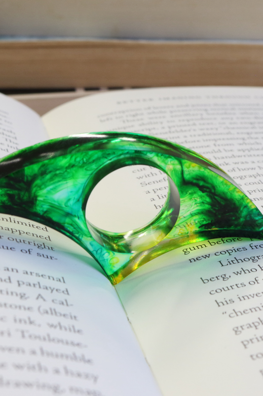 Mossy Moondust Page Holder