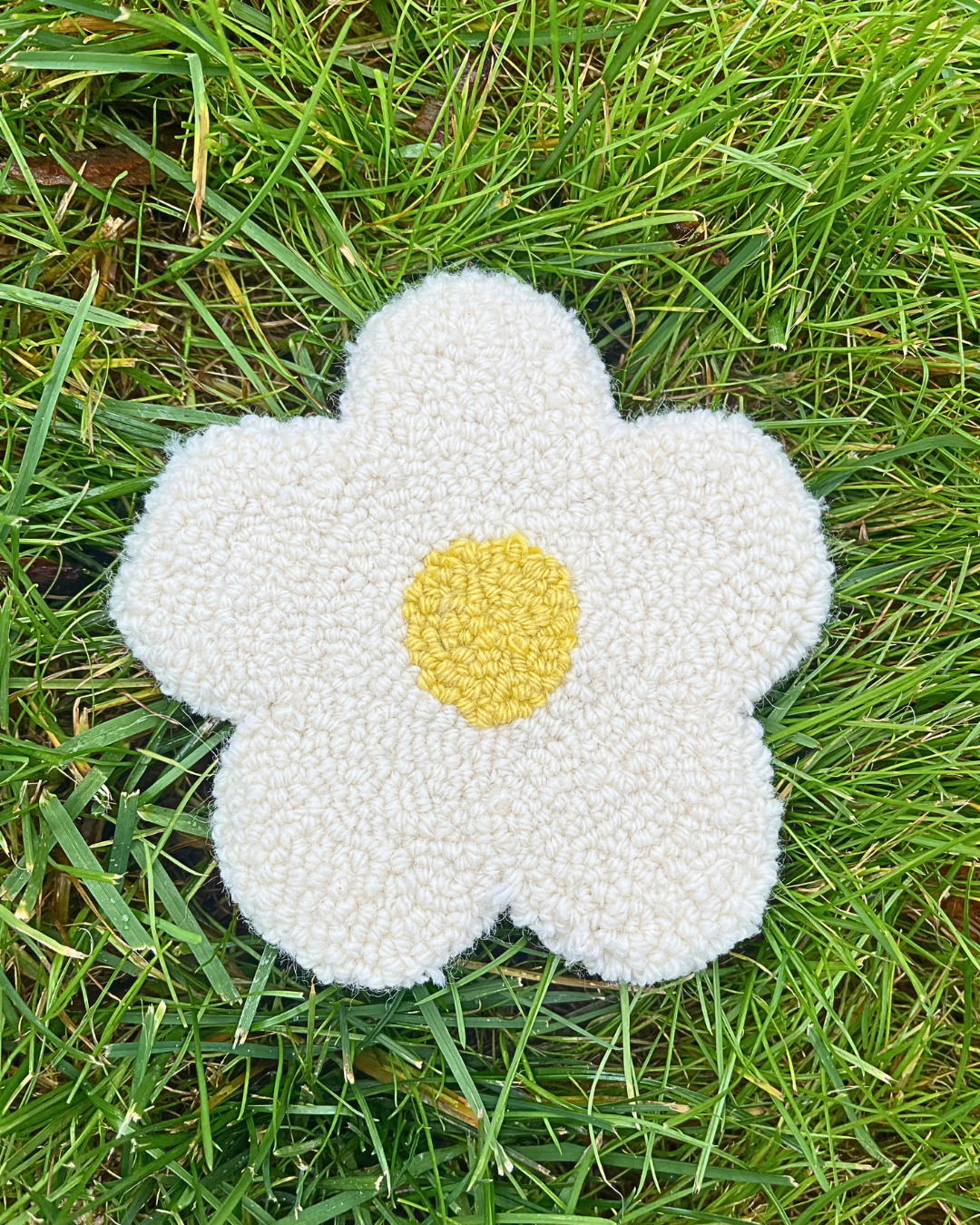 Daisy Daydream Mug Rug